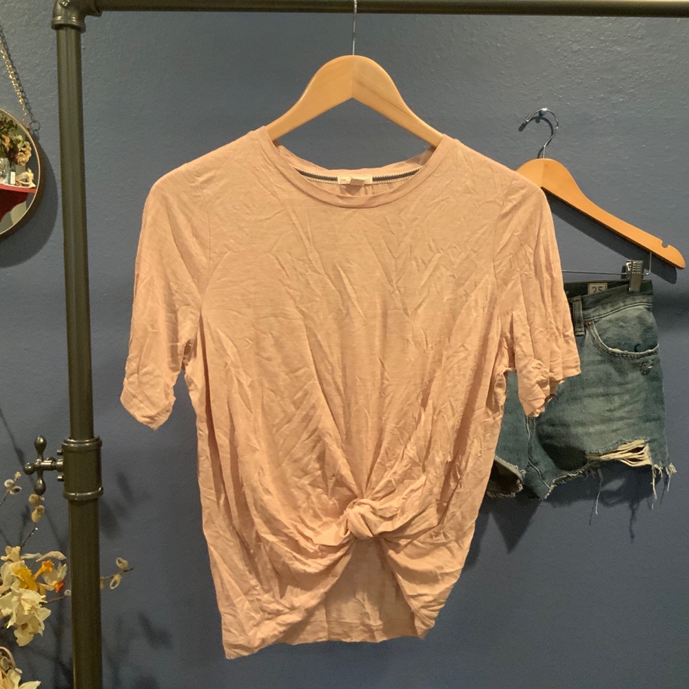 Super soft knotted shirt